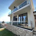 Summer Wine Boutique Hotel