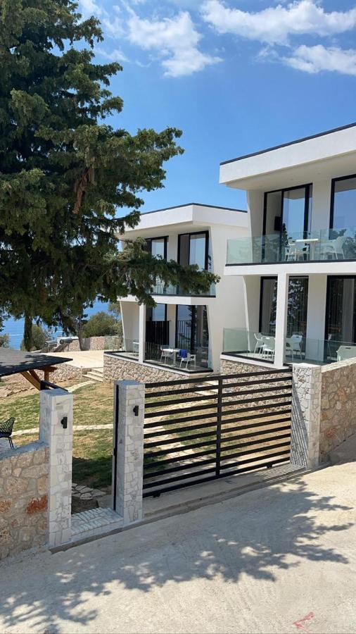 Summer Wine Boutique Dhërmi